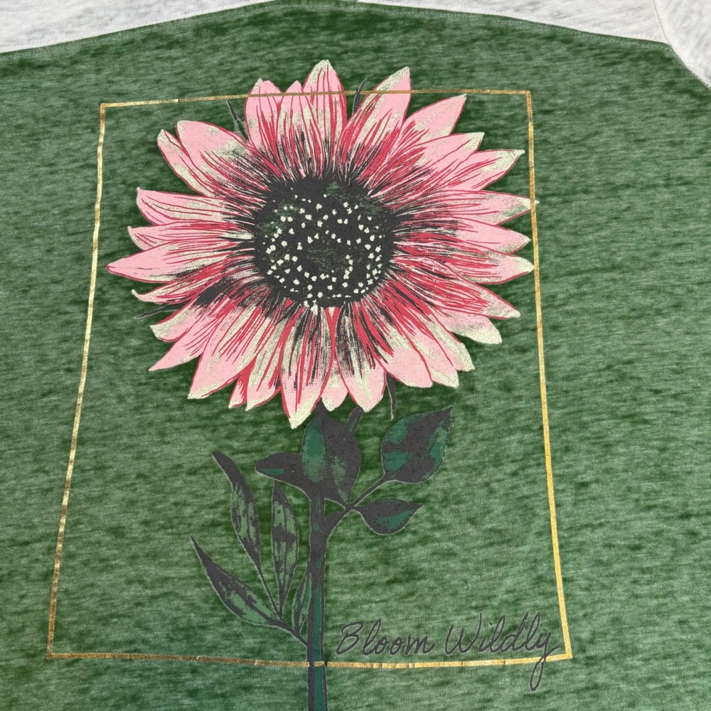 Sable Sky Womens Green Pink Sunflower Bloom Wildly V-Neck Graphic Tee Large - Picture 5 of 6